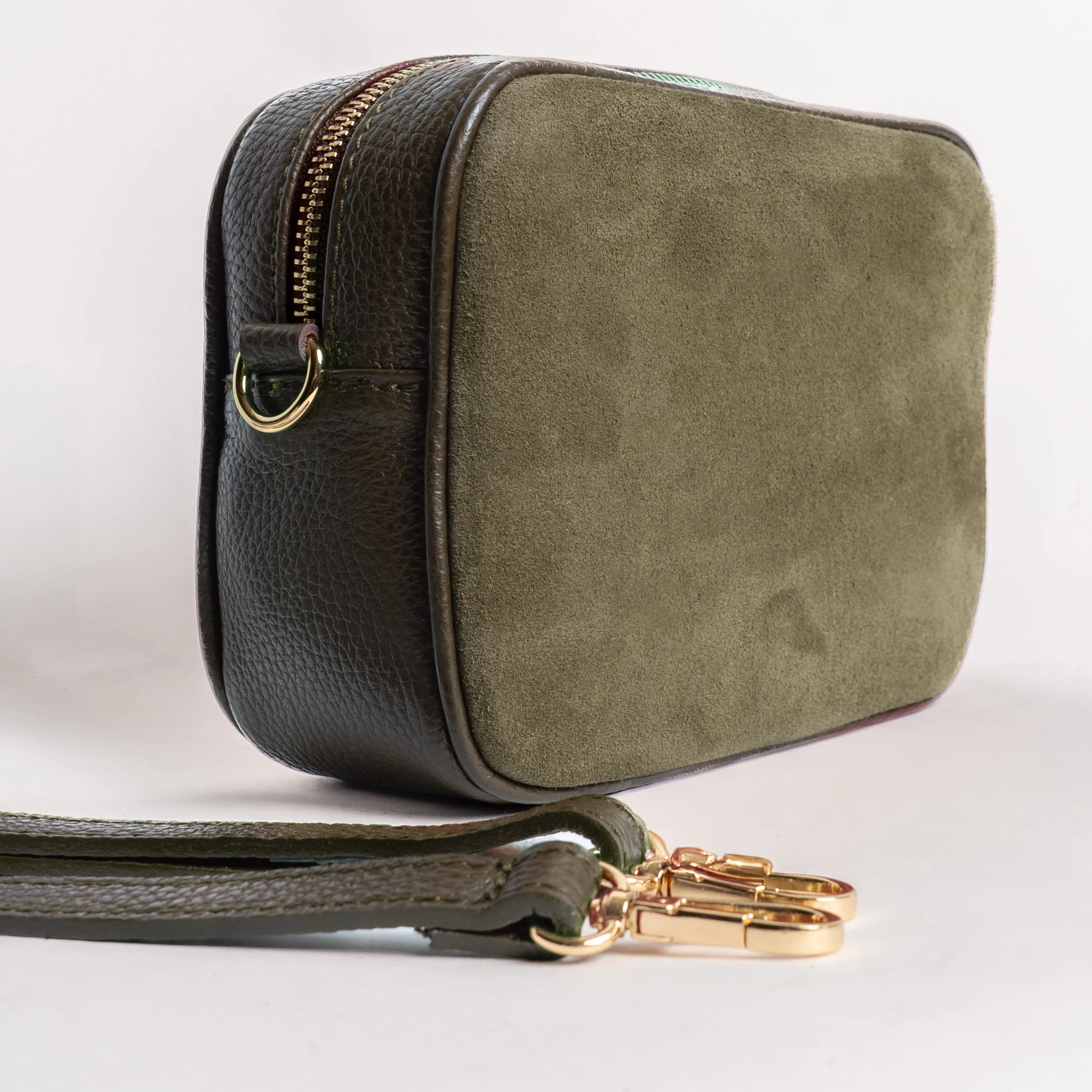 W by whitemood- Borsa scamosciata con nappina - militare - Image 2