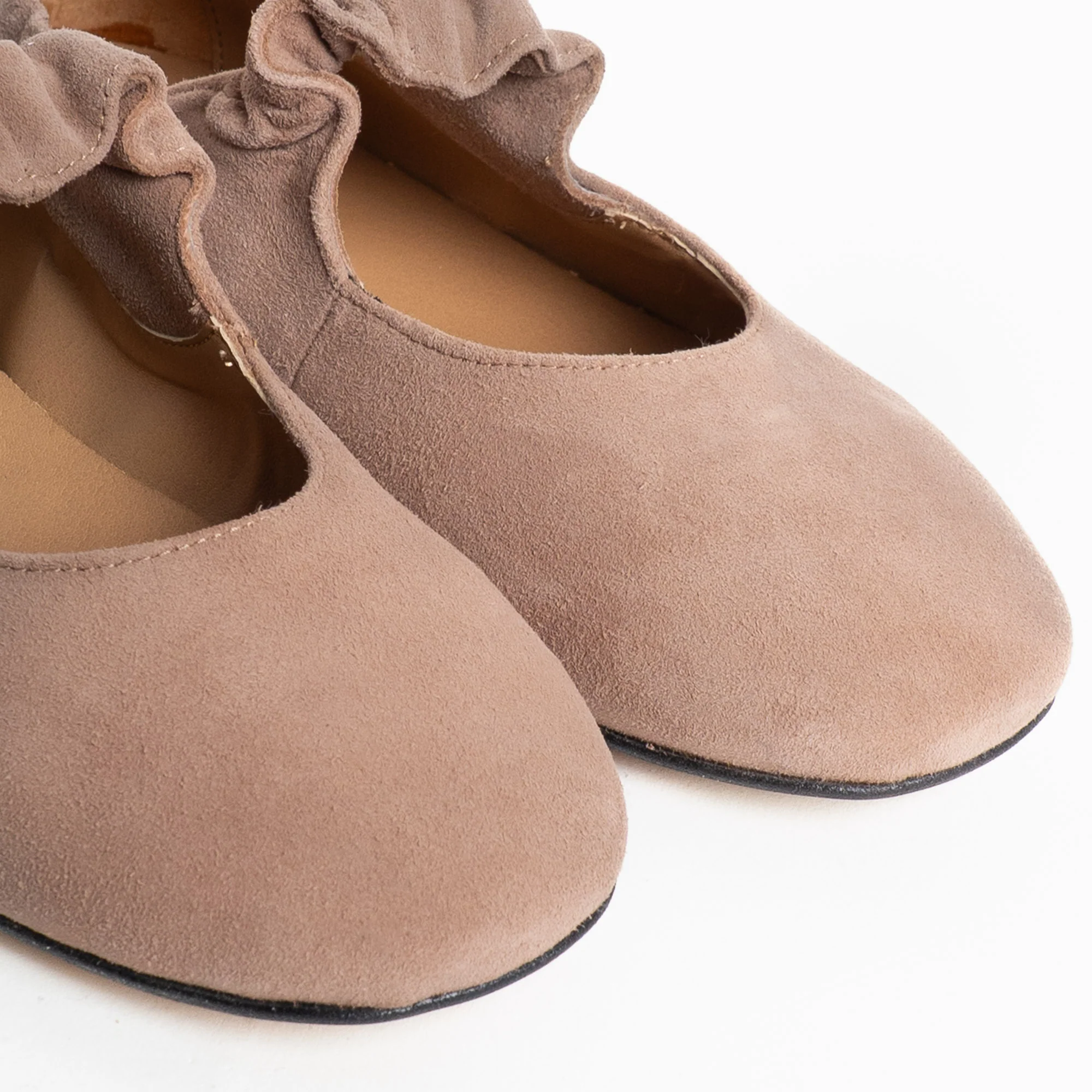 Divine Follie-Ballerina in camoscio con cinturino - nude - Image 3