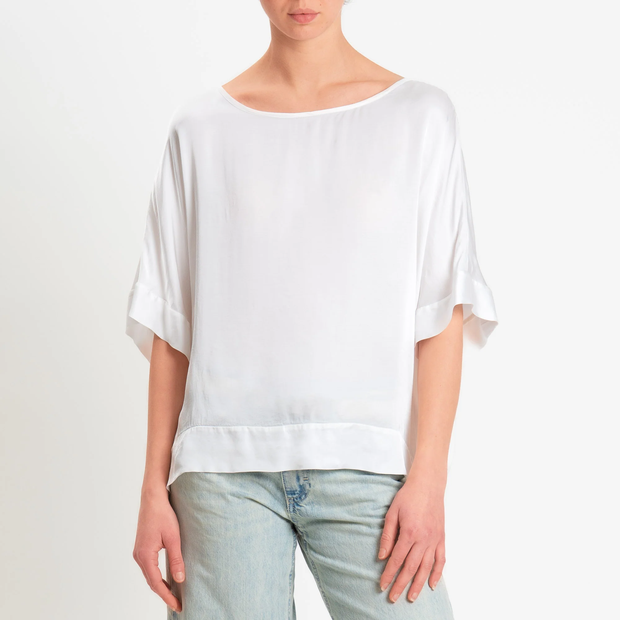 Tensione in-Blusa satin manica scesa - latte - Image 2