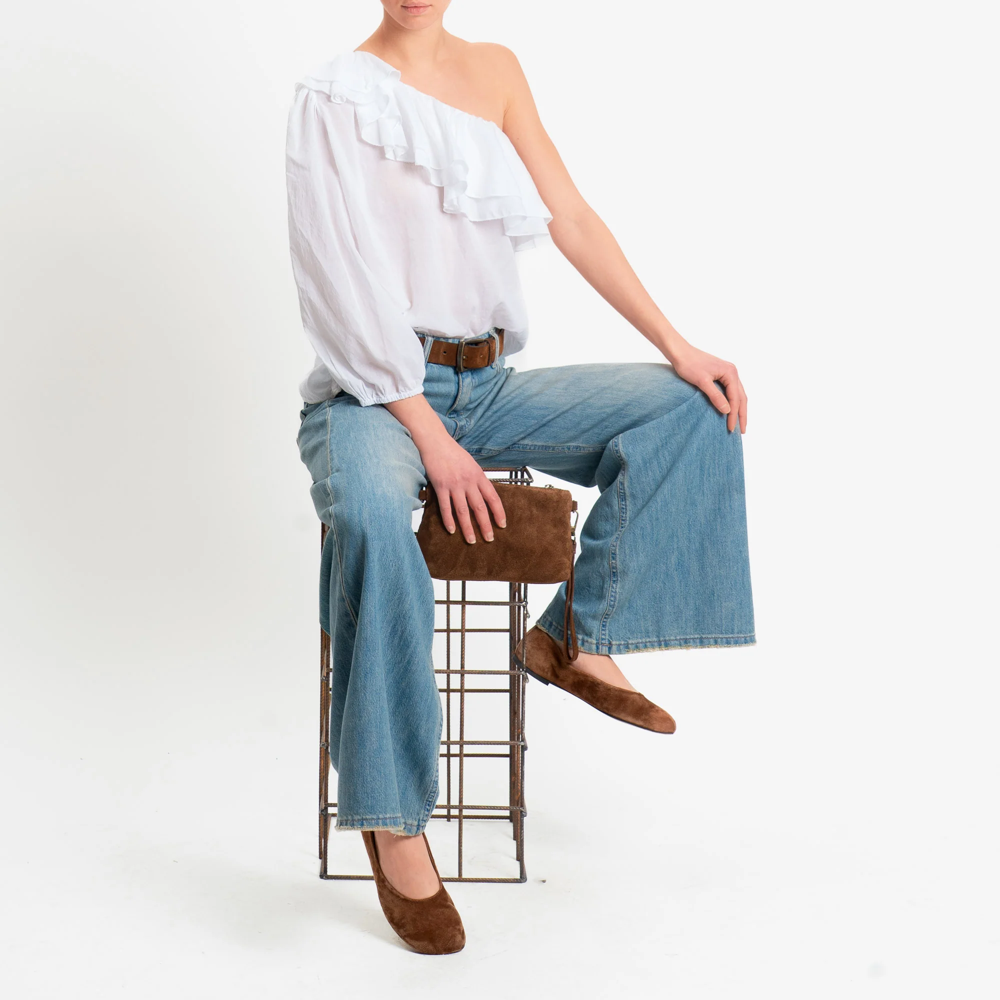 Zeroassoluto-Blusa monospalla con balze mussola di tencel/cotone - bianco