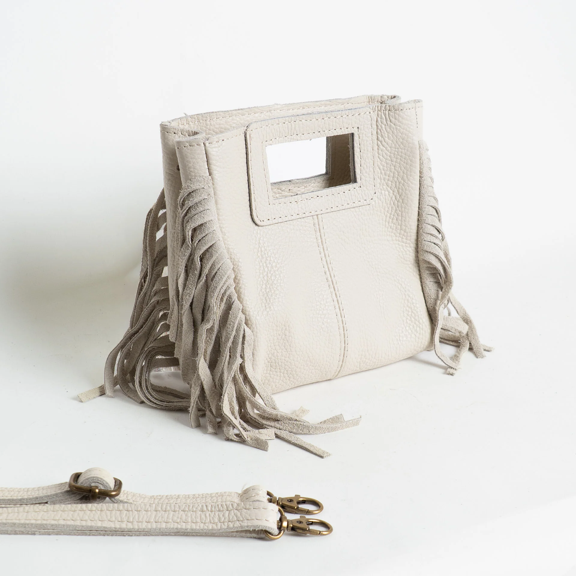 W by Whitemood-Mini borsa a mano con frange laterali - gesso - Image 2