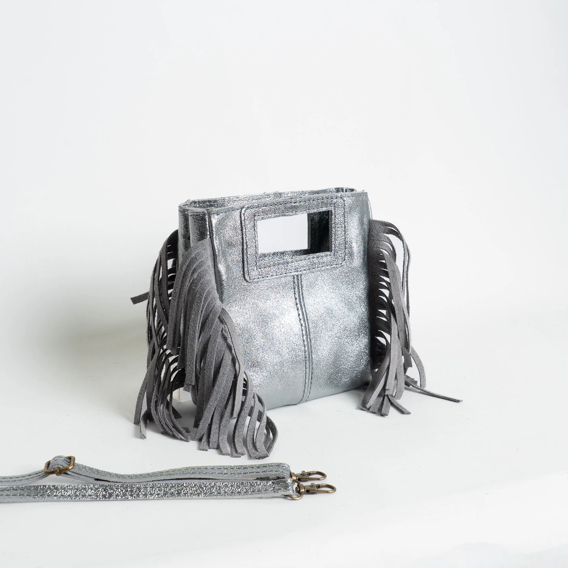 W by Whitemood-Mini borsa a mano con frange laterali - silver - Image 2