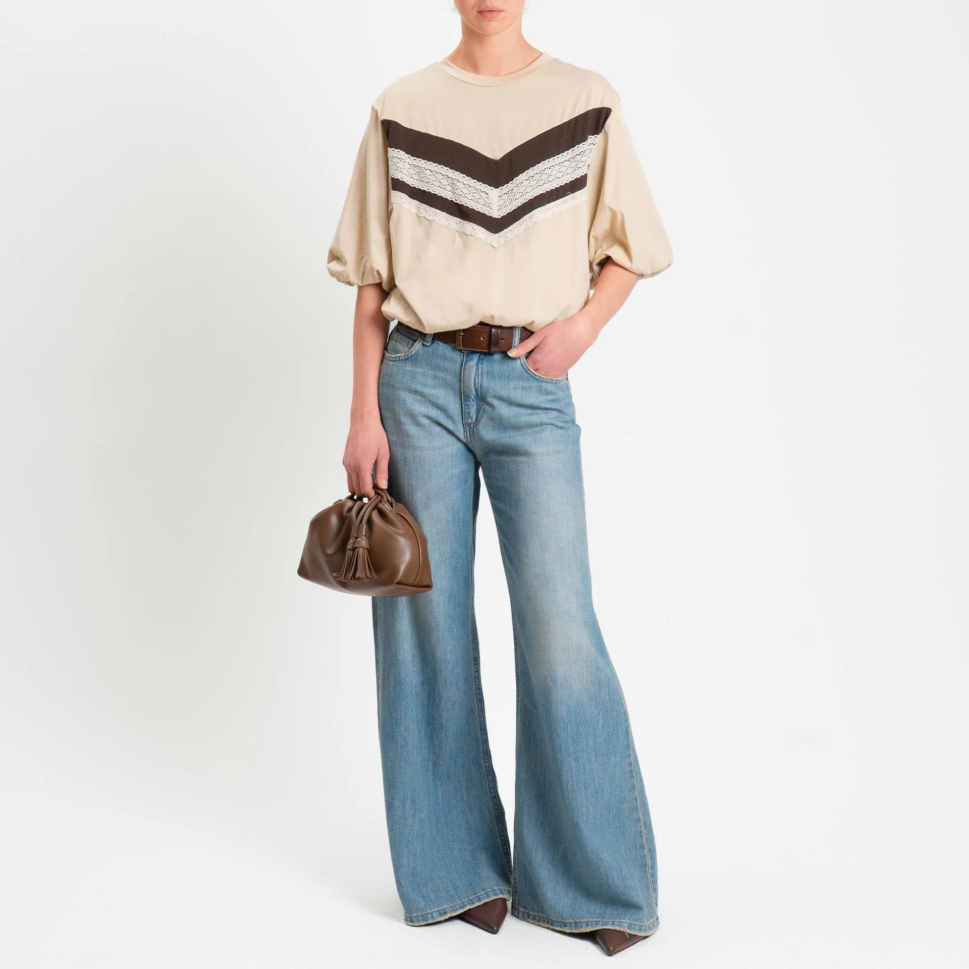 Tensione in-T-shirt bicolore elastico in vita con applicazione in pizzo - beige/moro/burro