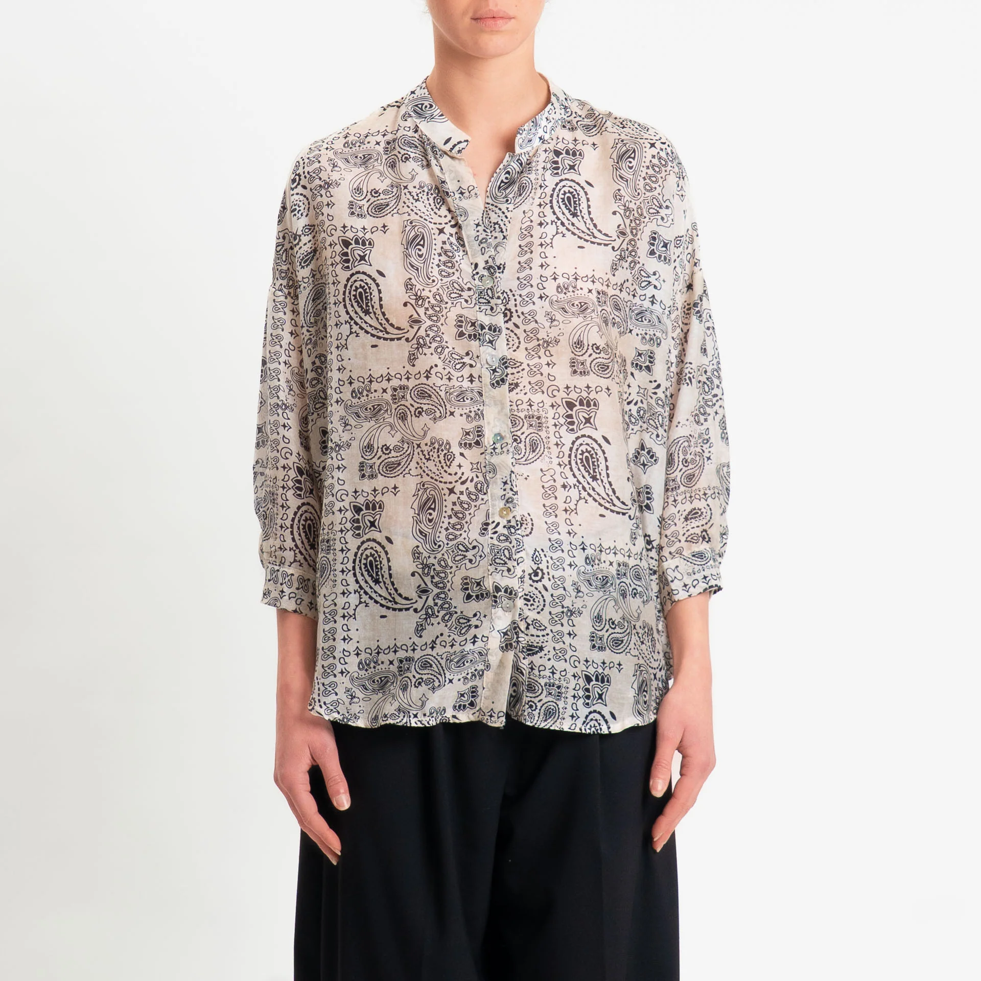 Zeroassoluto-Camicia MAIA mussola seta/cotone fantasia - bandana burro/nero - Image 3