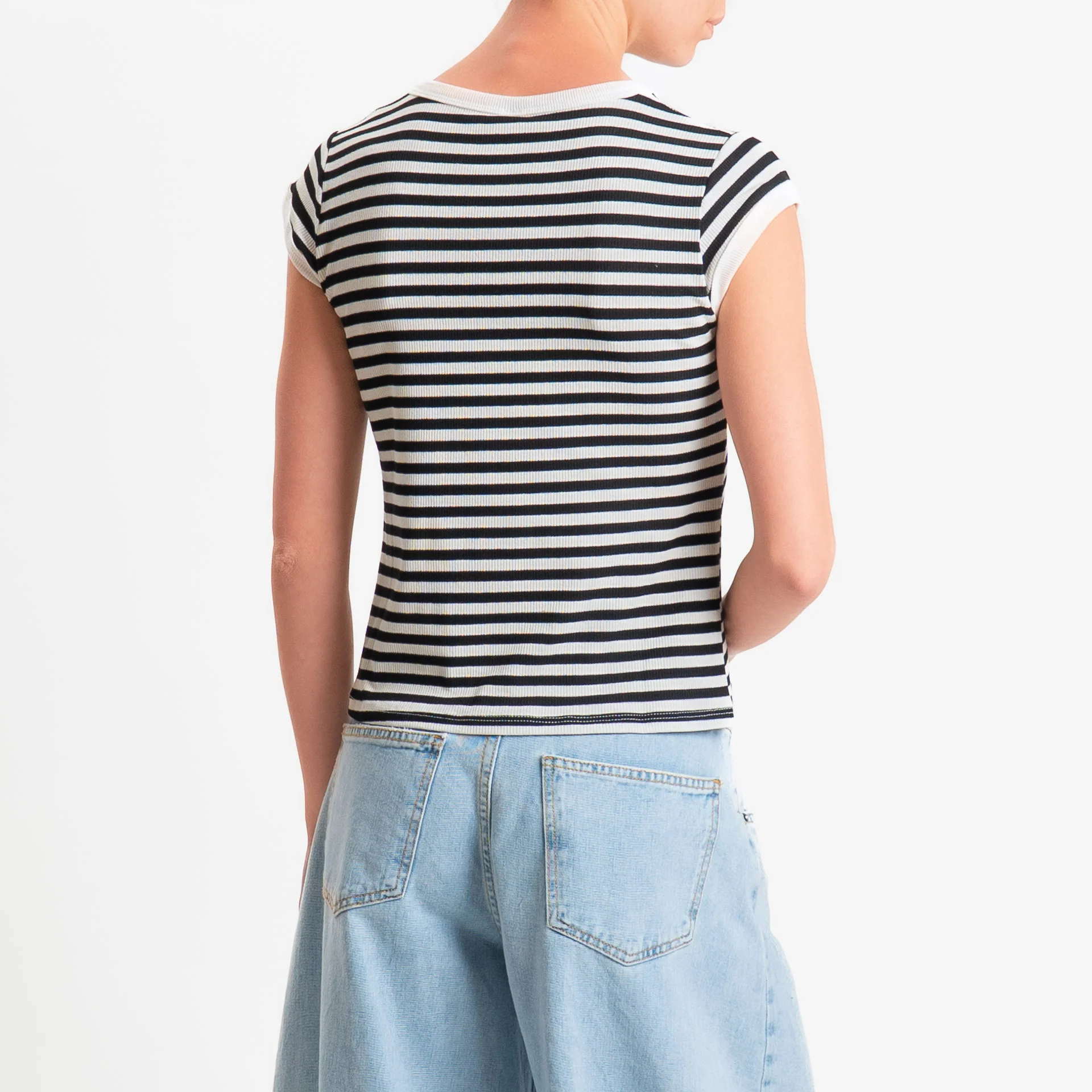 Tensione in-T-shirt costine a righe - panna/nero - Image 3