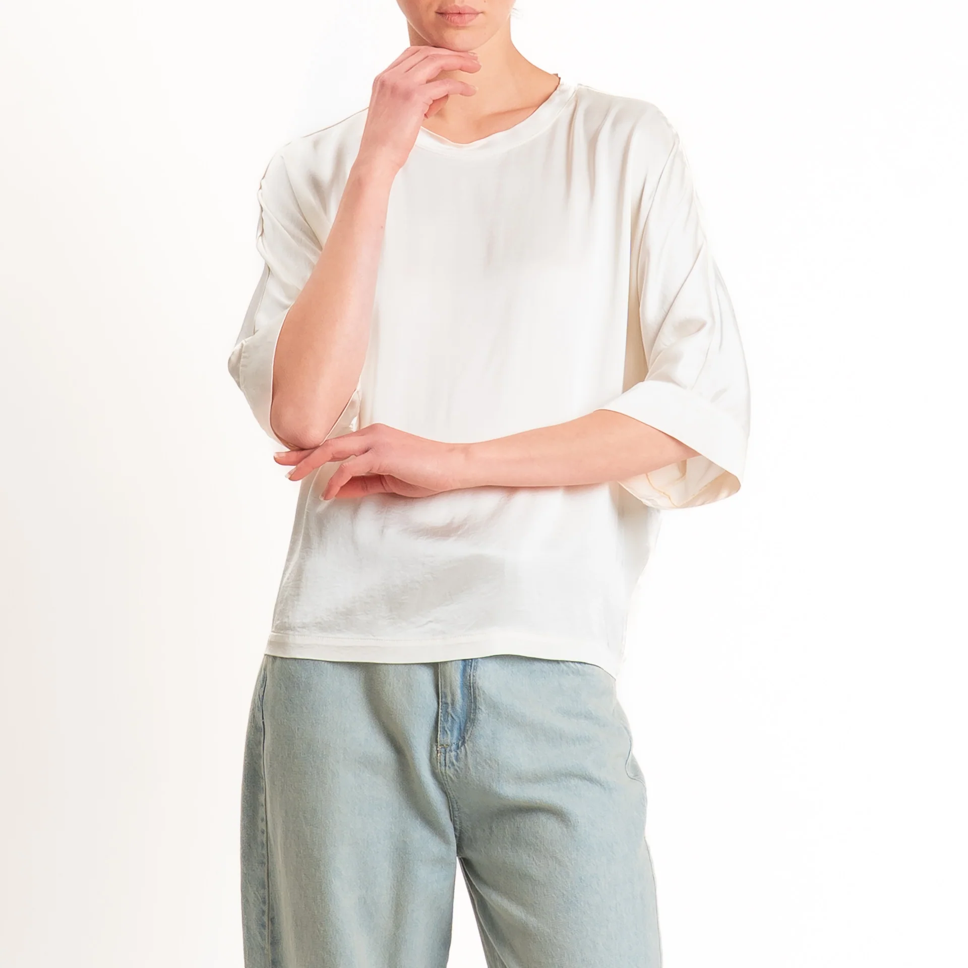 Tensione in-Blusa scatola manica 3/4 satin elasticizzato - burro - Image 2