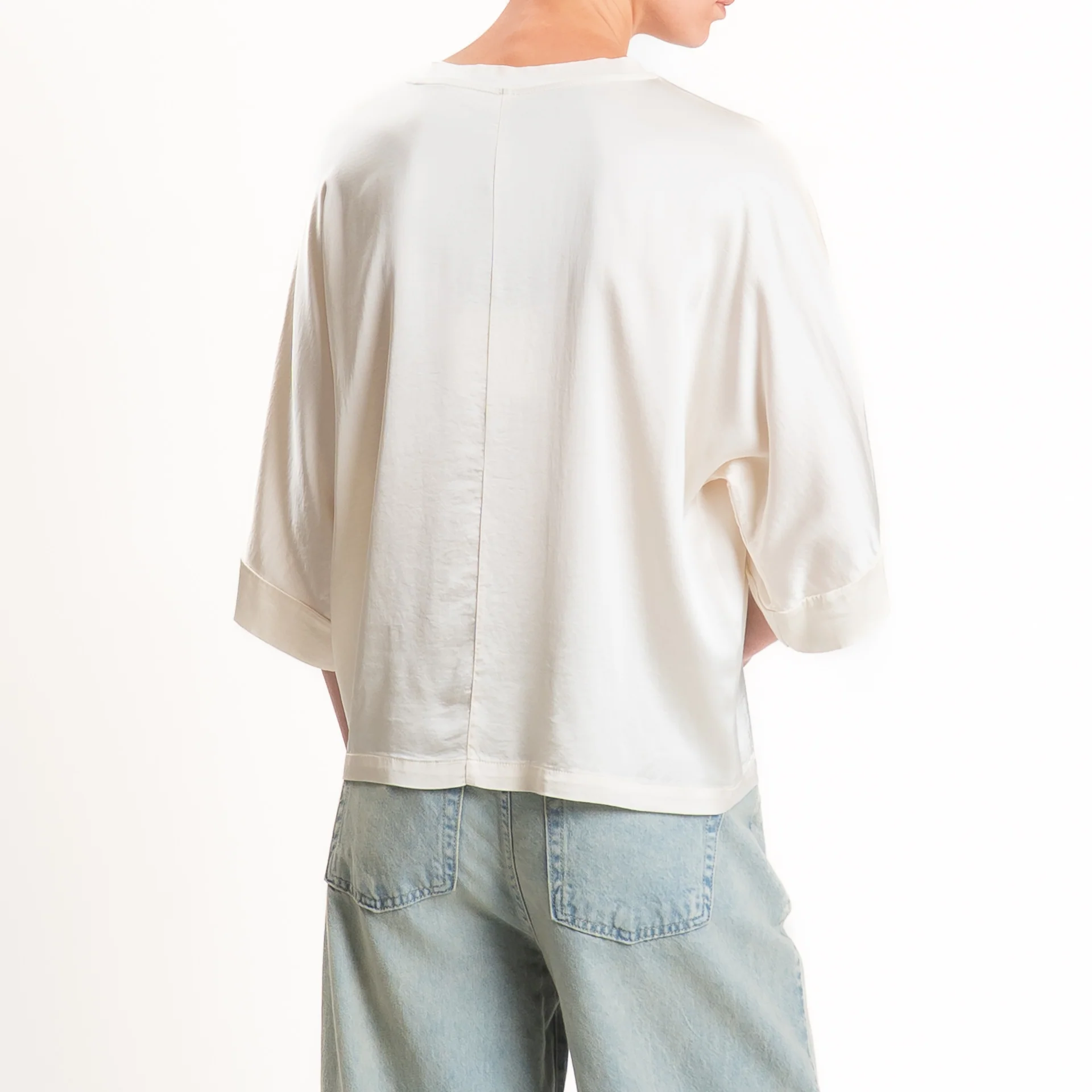 Tensione in-Blusa scatola manica 3/4 satin elasticizzato - burro - Image 3
