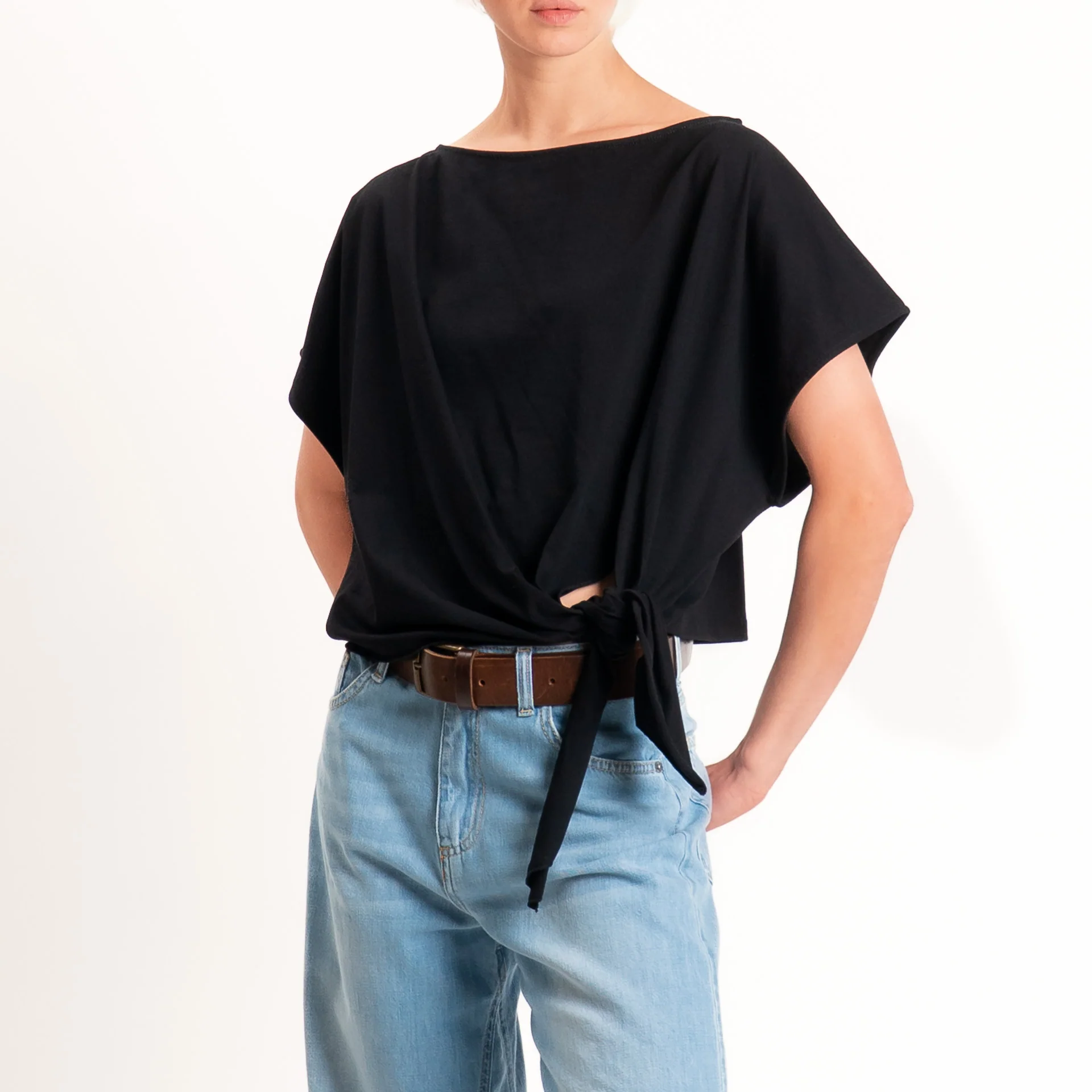 Vicolo-T-shirt scollo barca nodo davanti - nero - Image 2