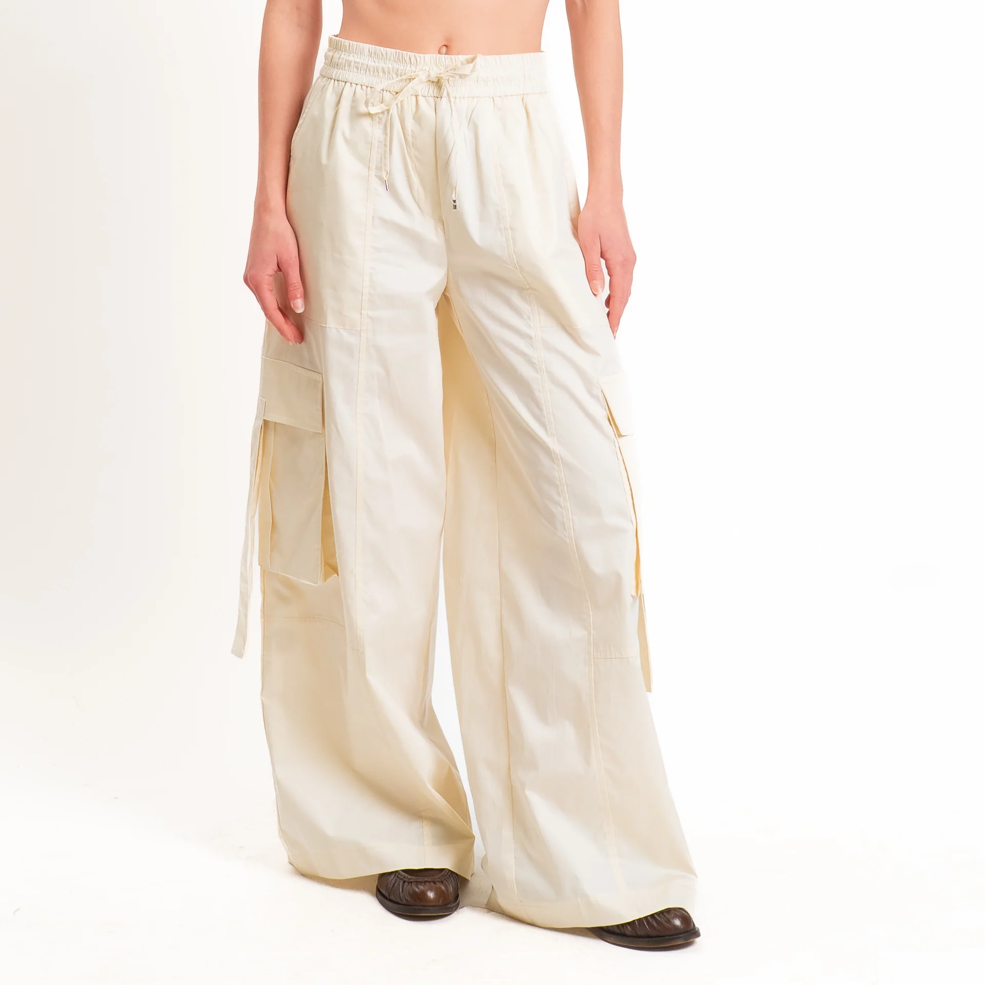 Tensione in-Pantalone cargo con coulisse - vaniglia - Image 2