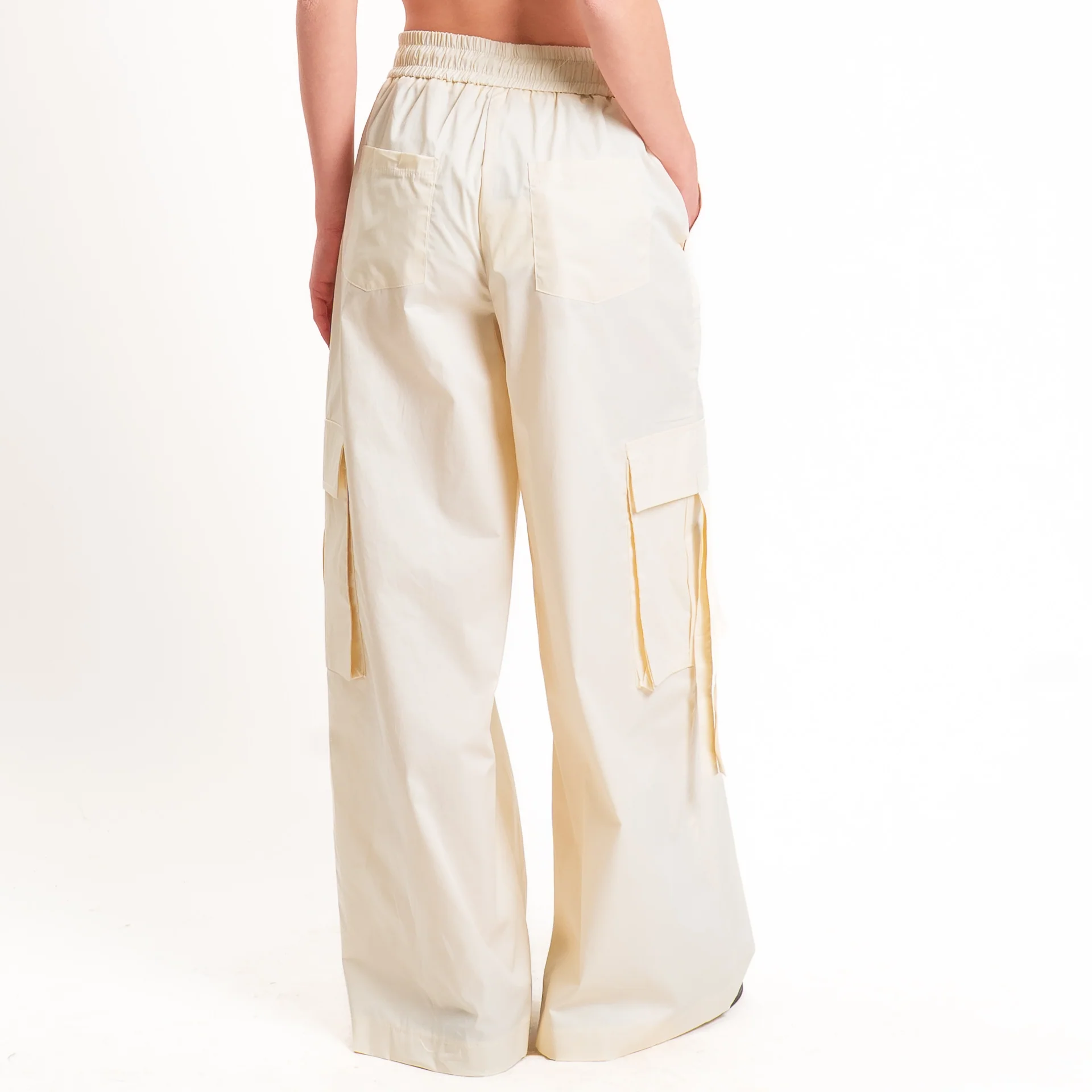 Tensione in-Pantalone cargo con coulisse - vaniglia - Image 4