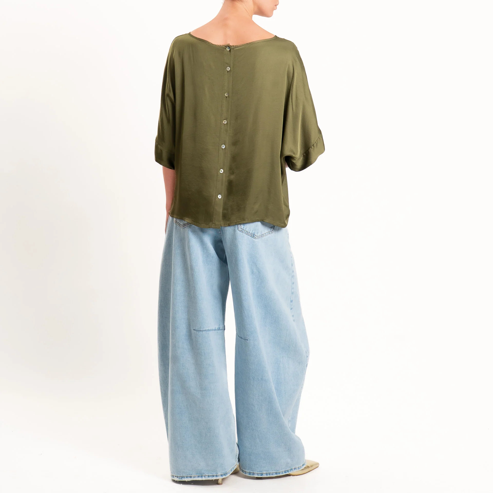 Tensione in-Blusa satin bottoni dietro - militare - Image 2