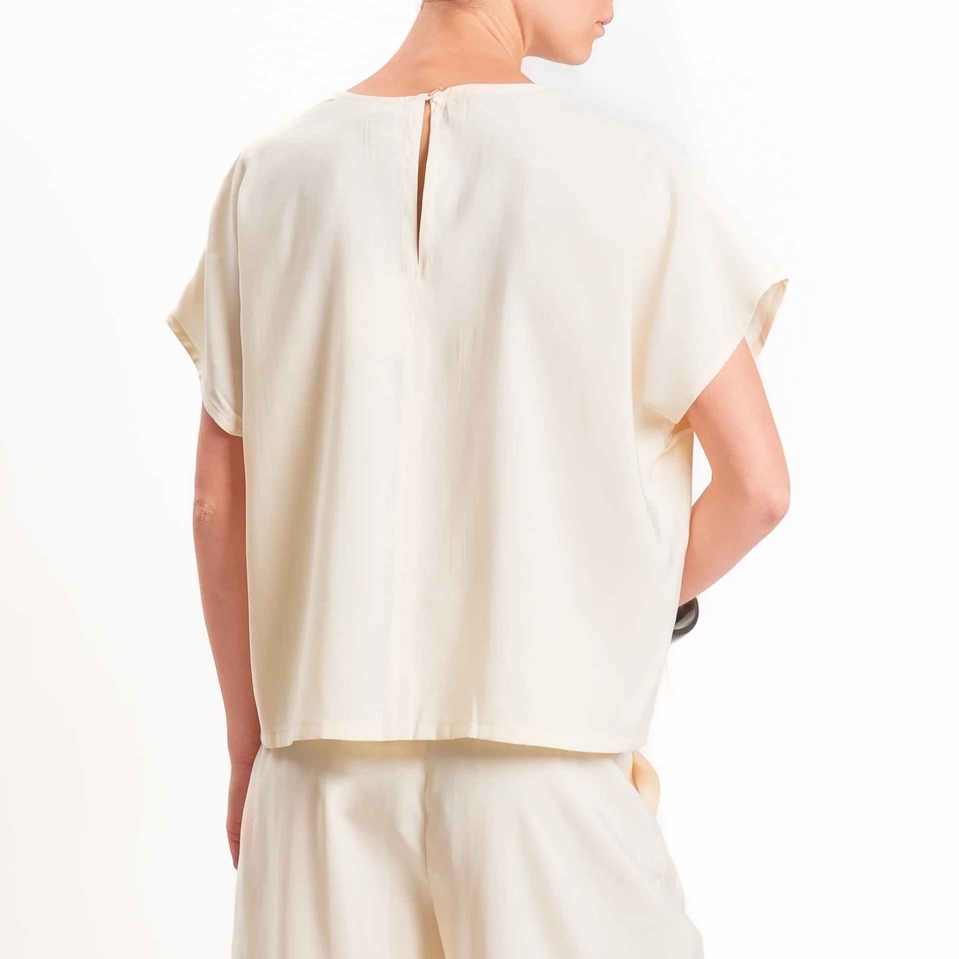 Tensione in-Blusa cupro bottone dietro - vaniglia - Image 4