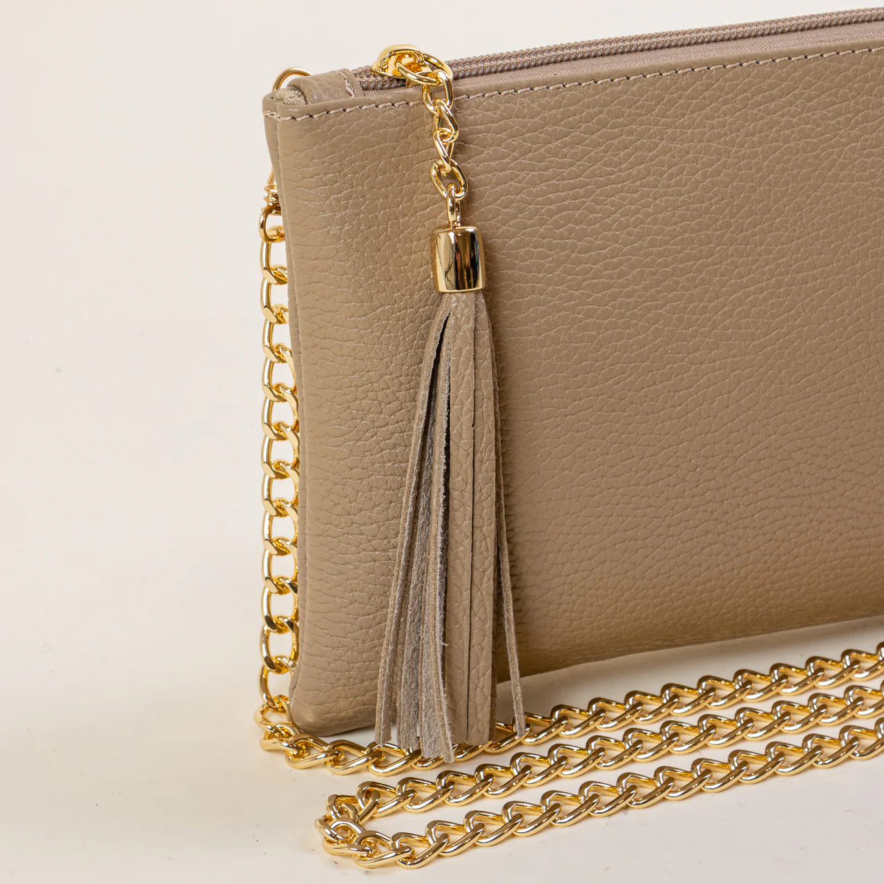 W by whitemood- Pochette con nappine - taupe - Image 2